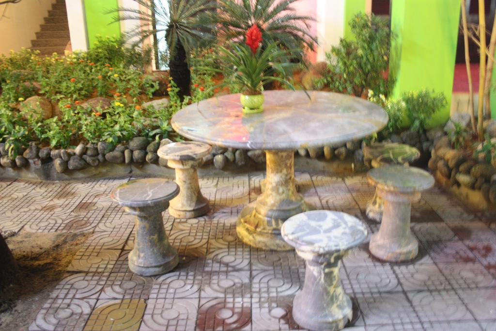 Ngoi Nha Xanh Hotel Đà Nẵng Exterior foto