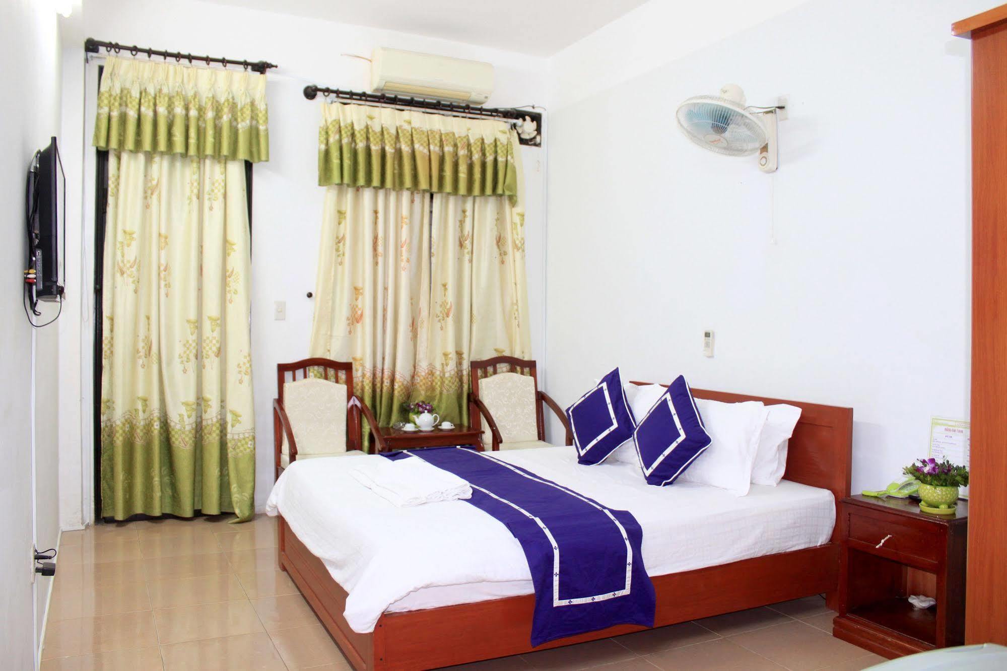 Ngoi Nha Xanh Hotel Đà Nẵng Exterior foto