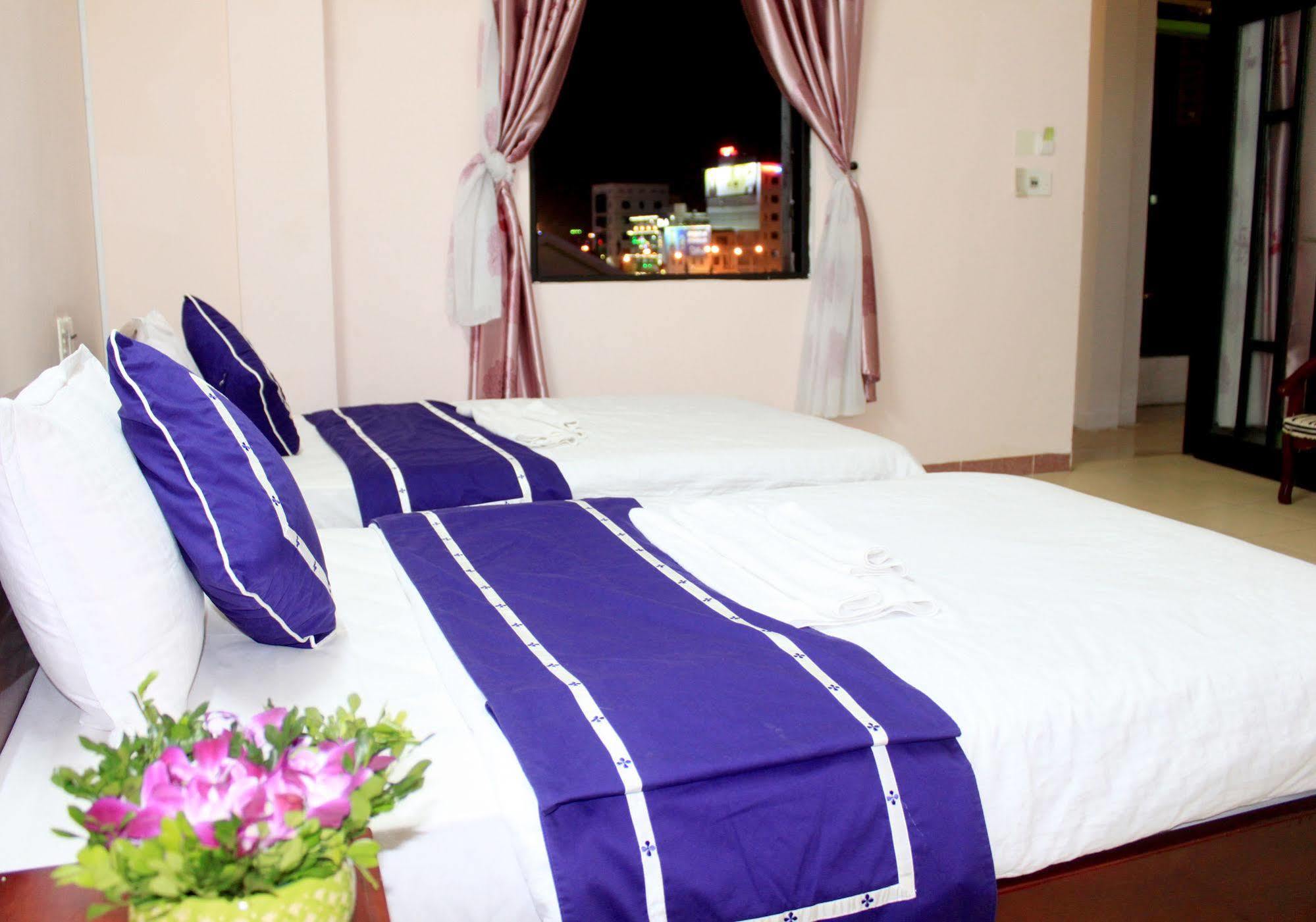 Ngoi Nha Xanh Hotel Đà Nẵng Exterior foto